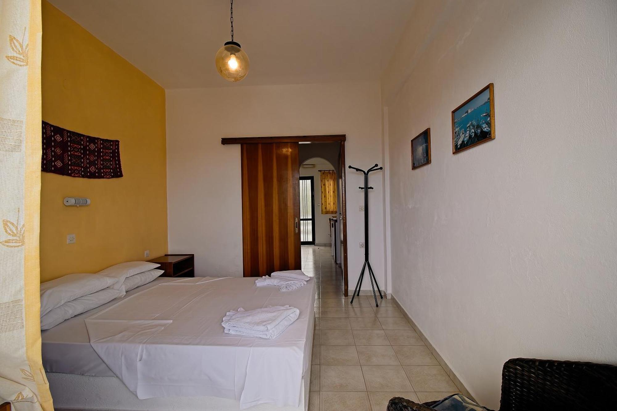 Milos Apartments Elounda  Bagian luar foto
